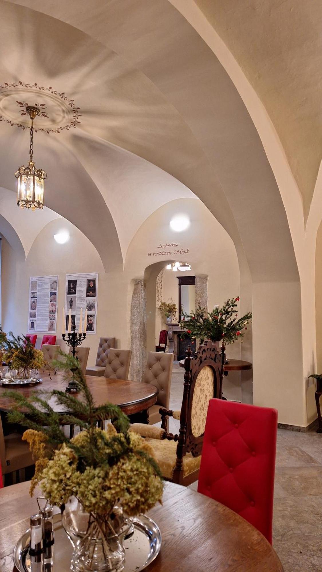 Stadtpalais Bellevue-Suite 3- Zimmer- Maisonettewohnung Mit Dachterrasse Maximal 4 Personen Budziszyn Zewnętrze zdjęcie